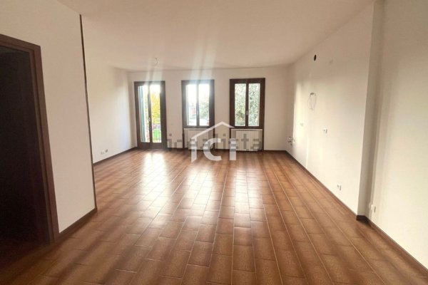 quadrivano in affitto a San Pietro in Cariano in zona Corrubbio