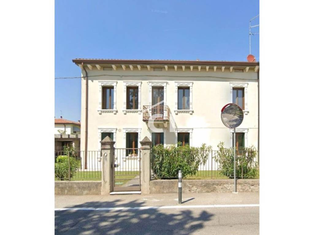 appartamento in affitto a San Pietro in Cariano in zona Corrubbio