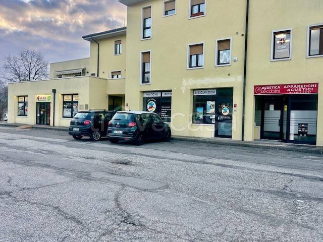 negozio in affitto a San Pietro in Cariano in zona Pedemonte