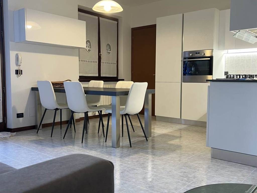 appartamento in affitto a San Pietro in Cariano in zona Corrubbio