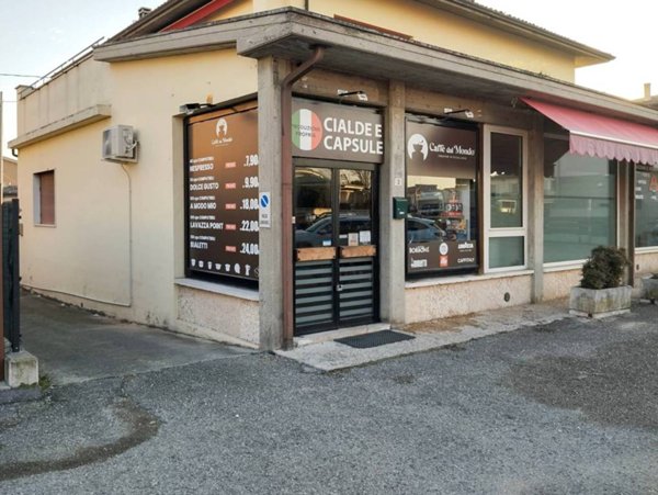 negozio in affitto a San Pietro in Cariano in zona Pedemonte