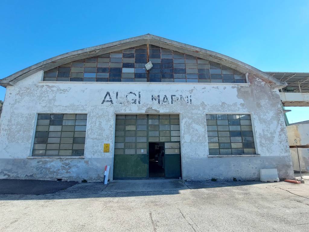 locale commerciale in affitto a Sant'Ambrogio di Valpolicella