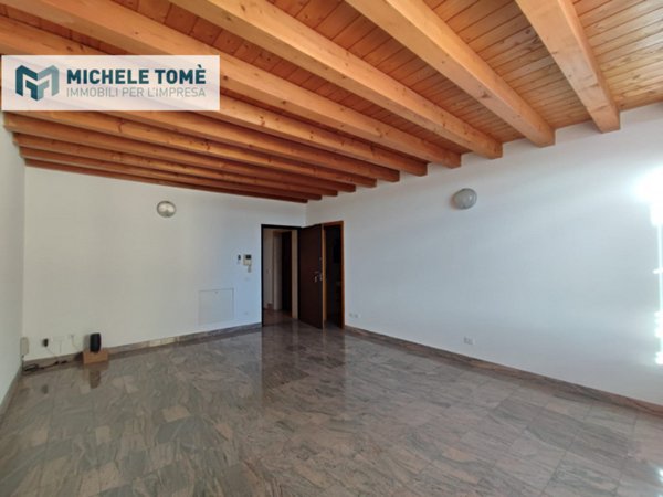 ufficio in affitto a Sant'Ambrogio di Valpolicella in zona Domegliara