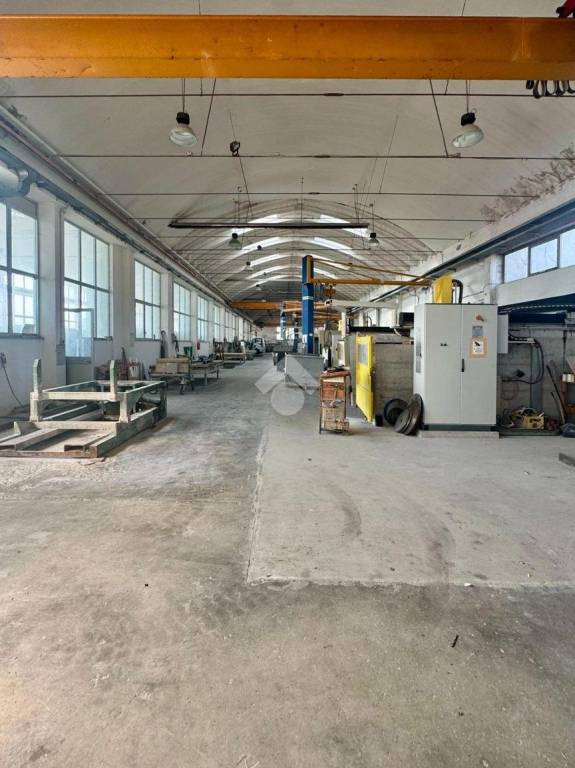 locale commerciale a Sant'Ambrogio di Valpolicella in zona San Giorgio