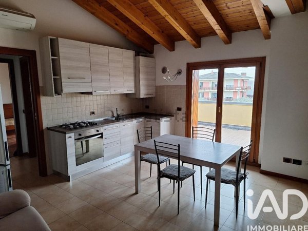 appartamento in affitto a Sant'Ambrogio di Valpolicella in zona Domegliara
