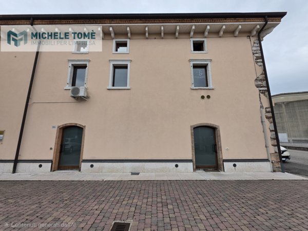 ufficio in affitto a Sant'Ambrogio di Valpolicella in zona Domegliara
