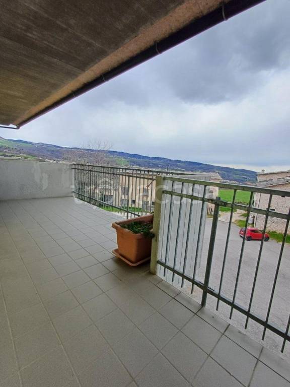 appartamento in affitto a Sant'Anna d'Alfaedo in zona Sant'Anna