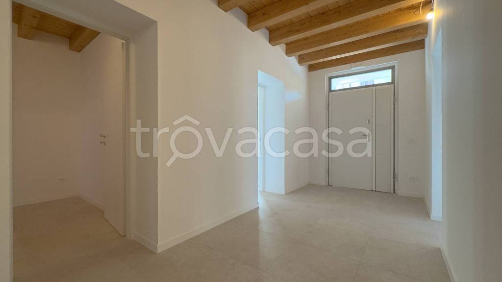 ufficio in affitto a Soave