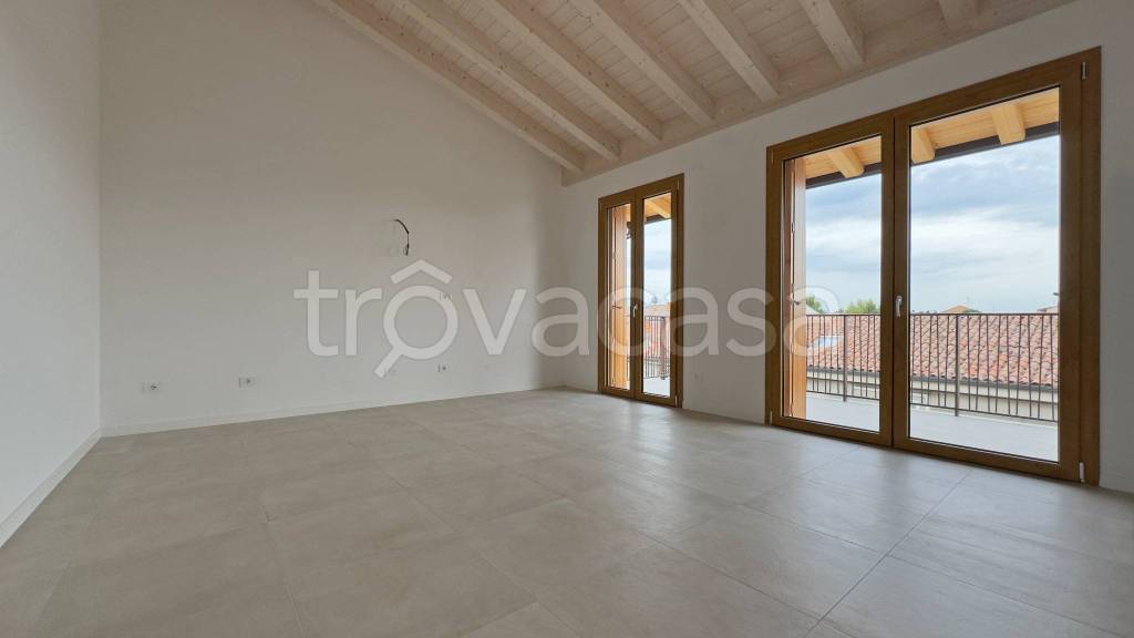 appartamento in affitto a Soave