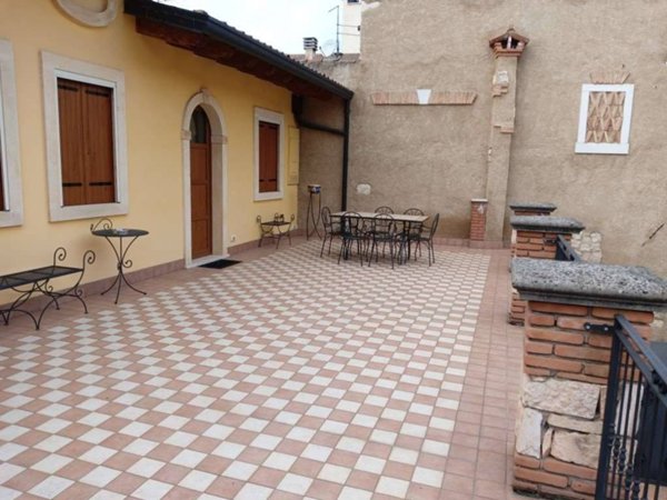 appartamento in affitto a Soave