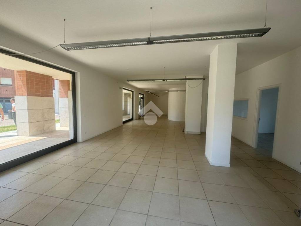 ufficio in affitto a Sommacampagna