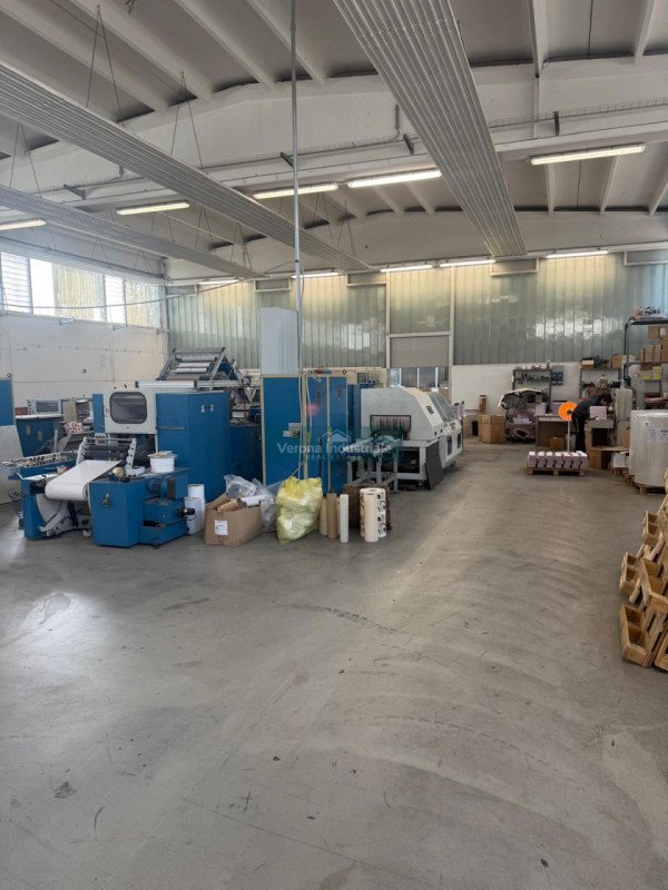 negozio in affitto a Sommacampagna