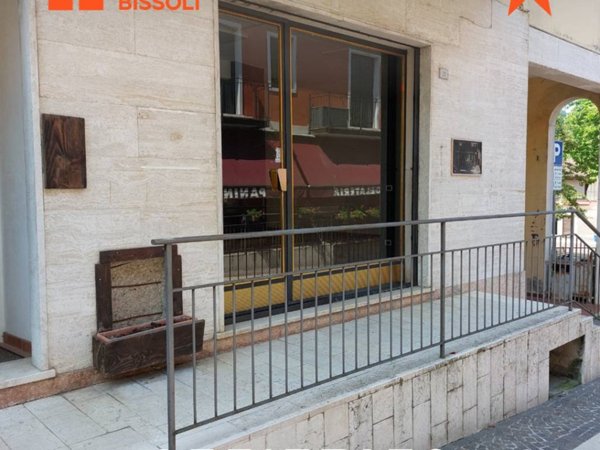 negozio in affitto a Sona in zona Palazzolo