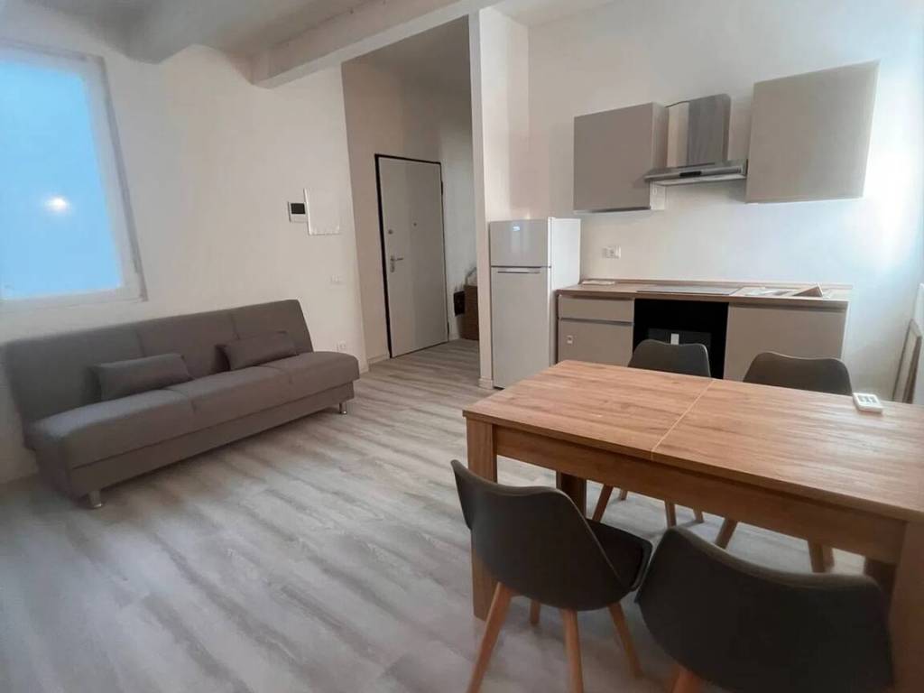 appartamento in affitto a Sona in zona Lugagnano