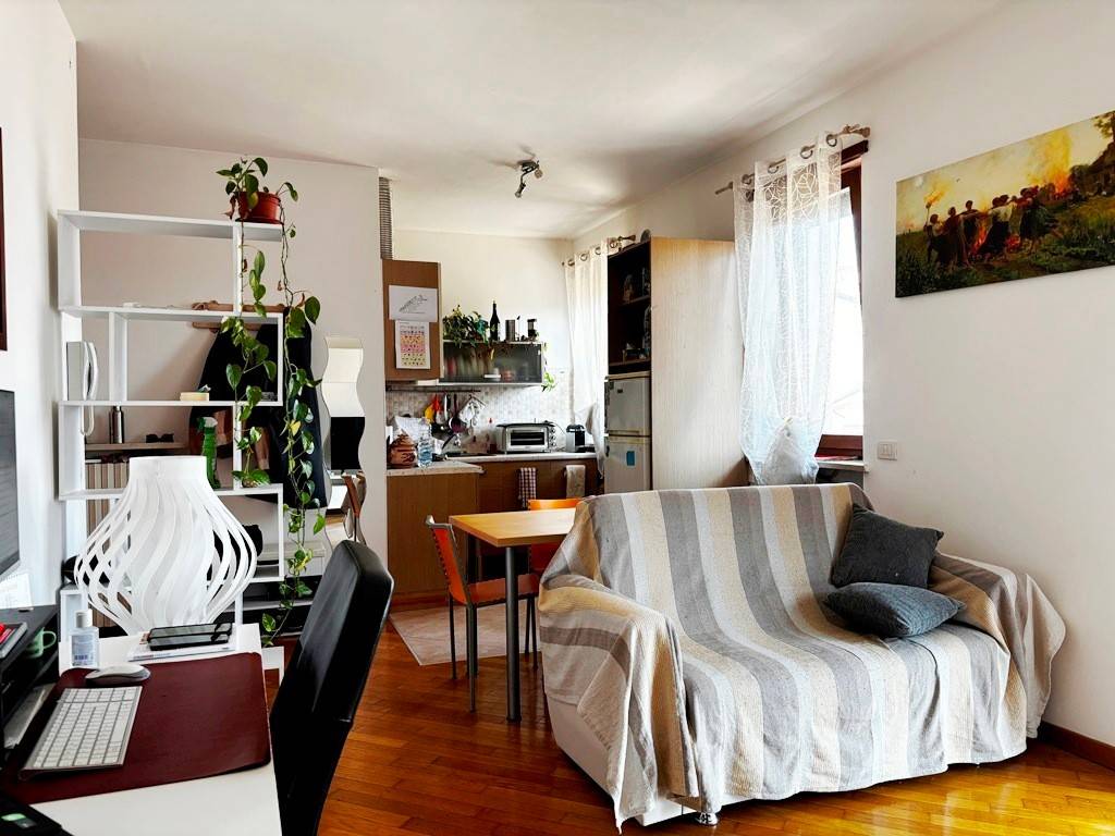 appartamento in affitto a Sona in zona Lugagnano