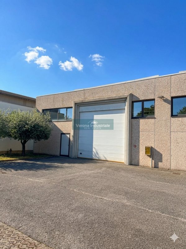 capannone in affitto a Sona in zona Lugagnano