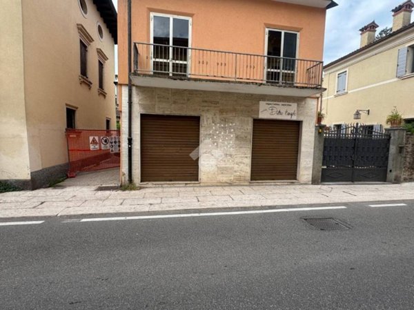 negozio in affitto a Sona