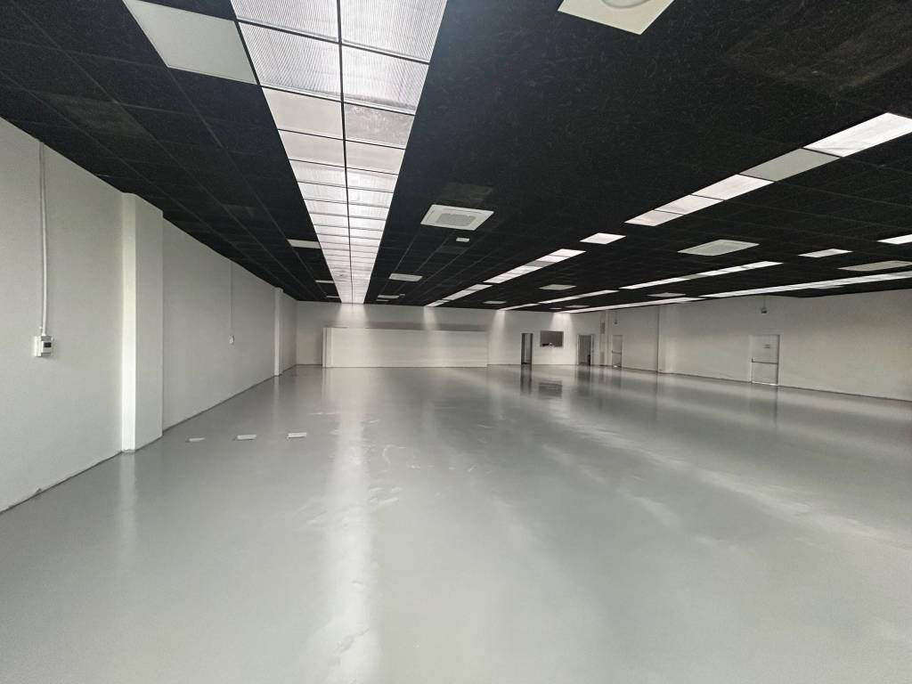 locale commerciale in affitto a Sona in zona Palazzolo