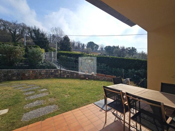 appartamento in affitto a Torri del Benaco in zona Albisano