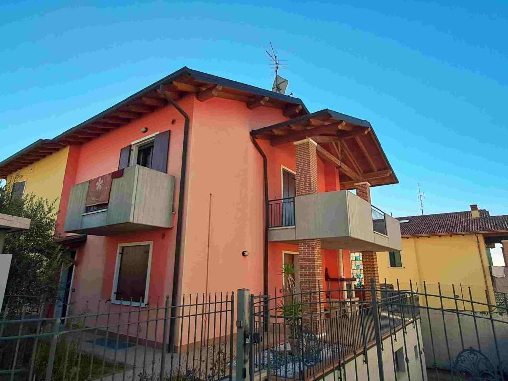 appartamento in affitto a Tregnago in zona Centro