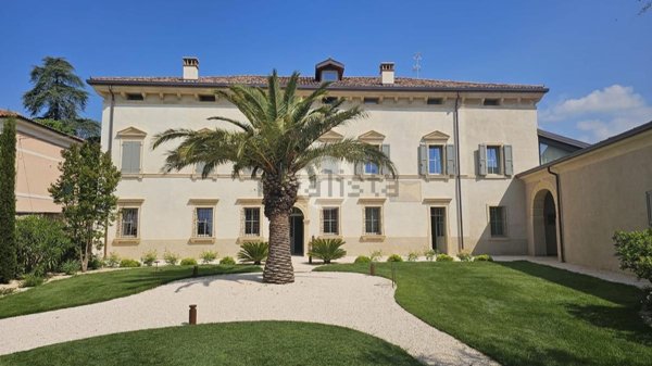 appartamento in affitto a Tregnago in zona Centro