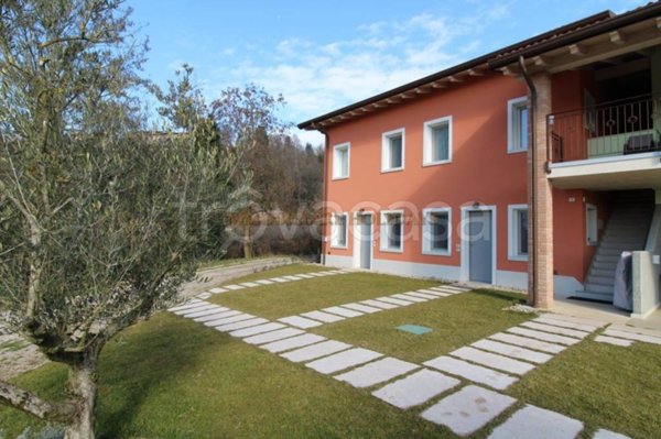 appartamento in affitto a Valeggio sul Mincio in zona Borghetto