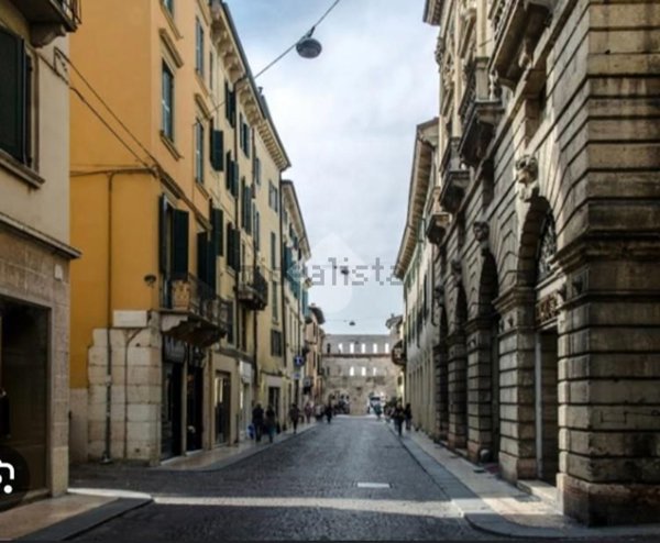 appartamento in affitto a Verona in zona Centro Storico