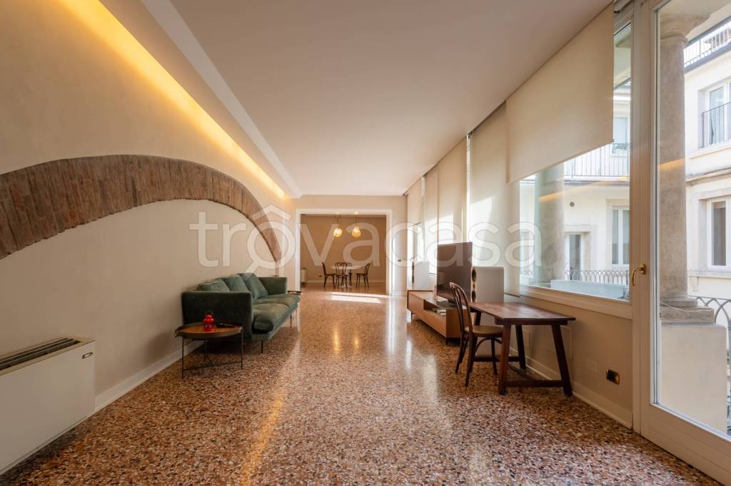 appartamento in affitto a Verona in zona Centro Storico