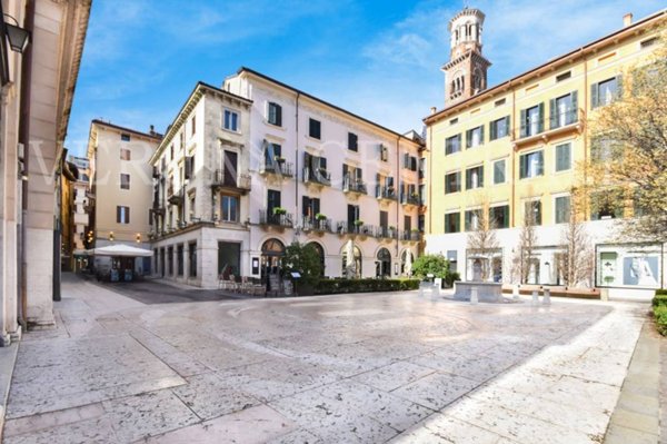 appartamento in affitto a Verona in zona Centro Storico