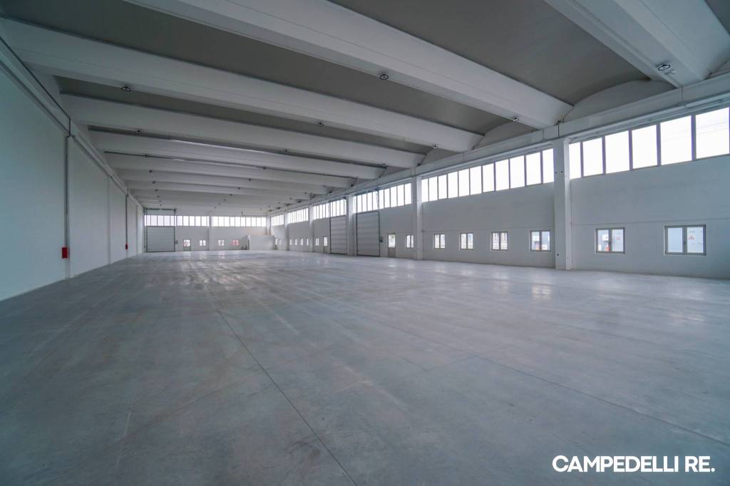 locale commerciale in affitto a Verona