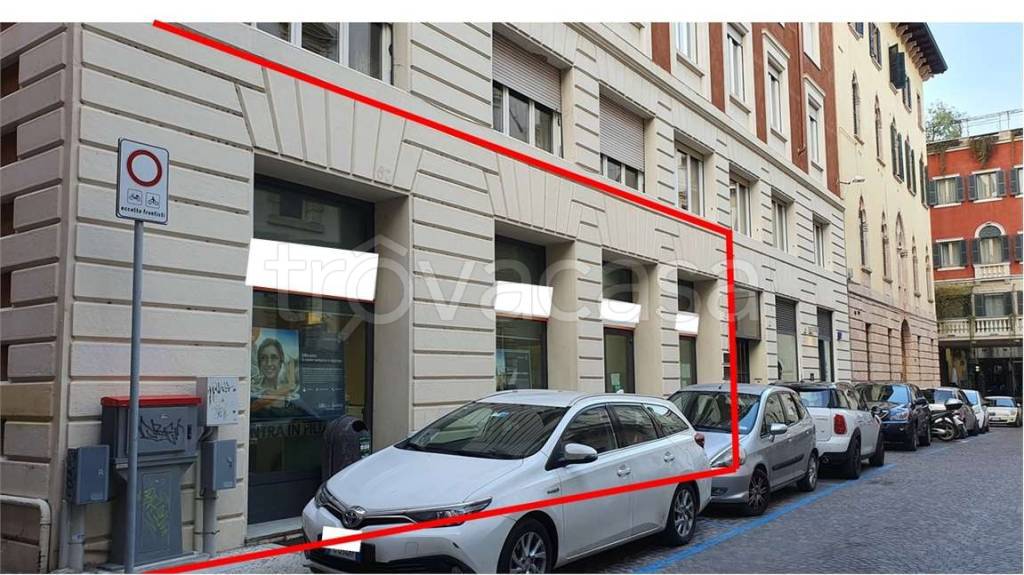 negozio in affitto a Verona in zona Centro Storico