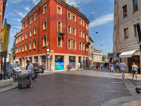 ufficio in affitto a Verona in zona Centro Storico
