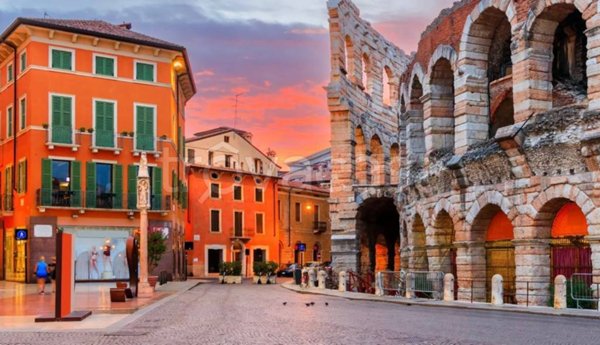 negozio in affitto a Verona in zona Centro Storico