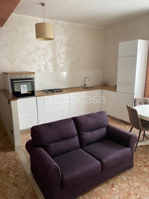 appartamento in affitto a Verona in zona Cittadella
