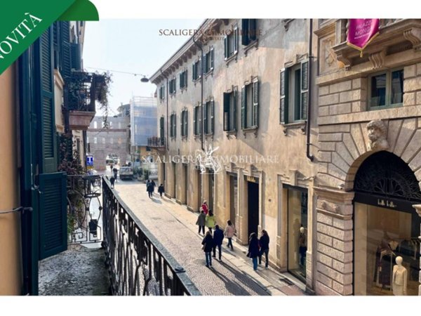 appartamento in affitto a Verona in zona Centro Storico