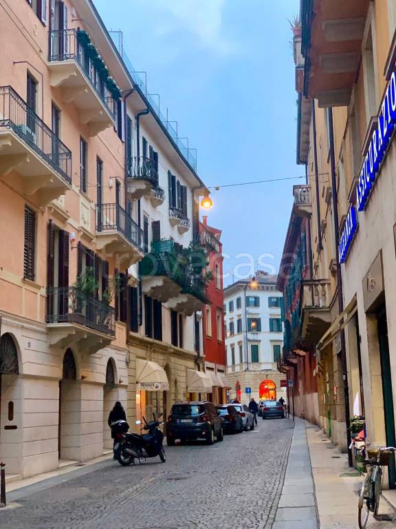 ufficio in affitto a Verona in zona Centro Storico
