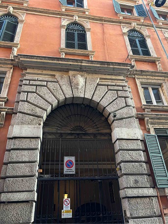 appartamento in affitto a Verona in zona Centro Storico