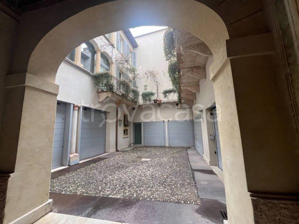 appartamento in affitto a Verona in zona Centro Storico