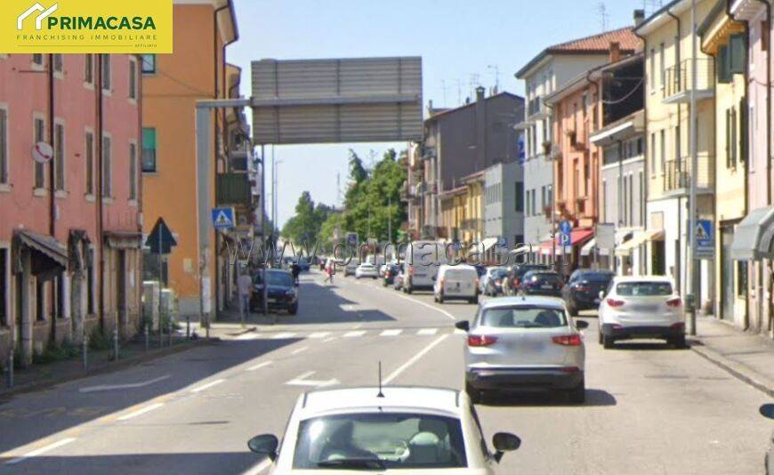 appartamento in affitto a Verona in zona Santa Lucia