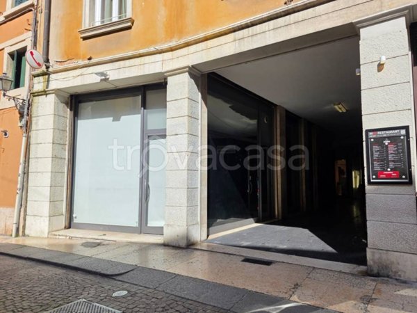 trivano in affitto a Verona in zona Centro Storico