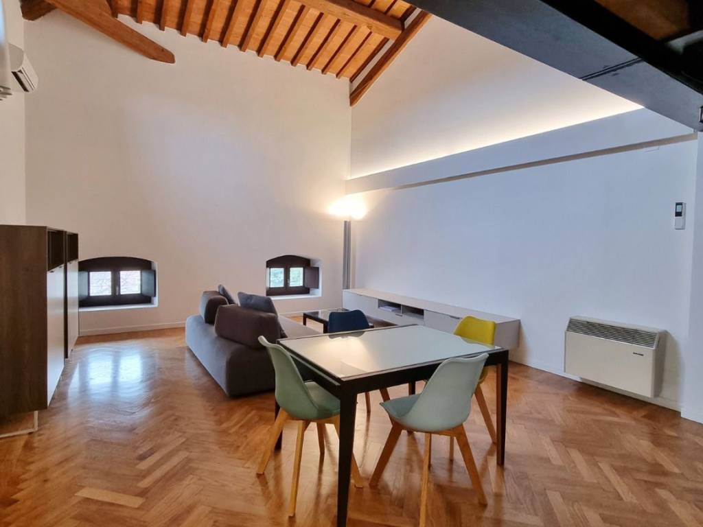 appartamento in affitto a Verona in zona Cittadella