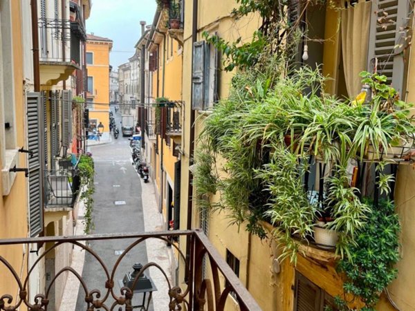 appartamento in affitto a Verona in zona Centro Storico