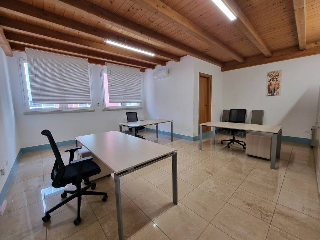 ufficio in affitto a Verona in zona Borgo Roma