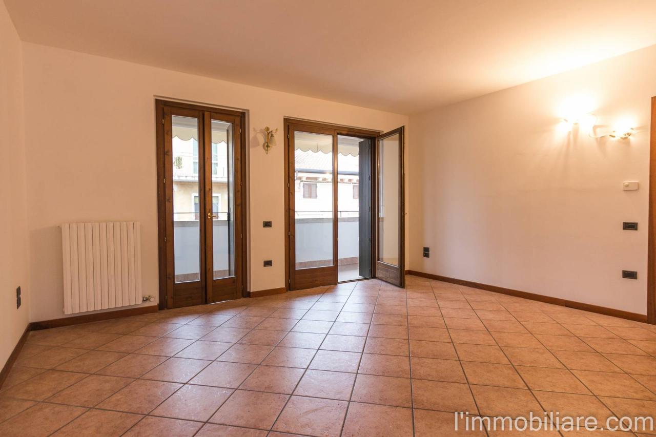 appartamento in affitto a Verona in zona Avesa