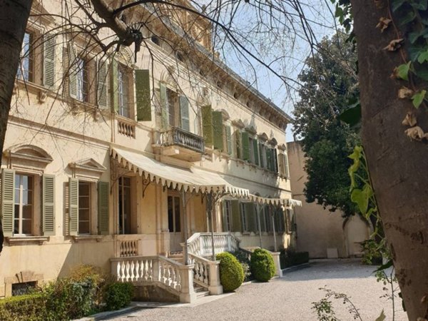 appartamento in affitto a Verona in zona Centro Storico