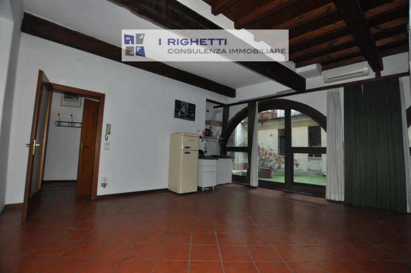 appartamento in affitto a Verona in zona Veronetta