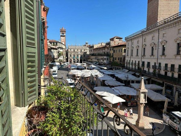 appartamento in affitto a Verona in zona Centro Storico