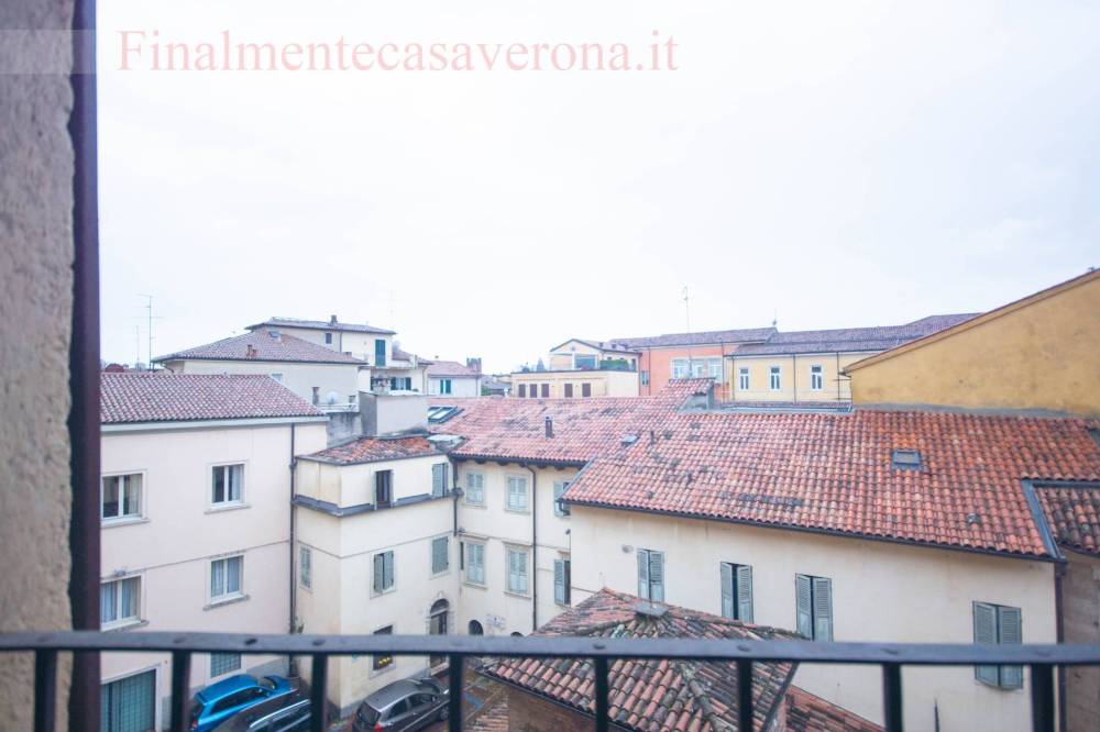 appartamento in affitto a Verona in zona Centro Storico