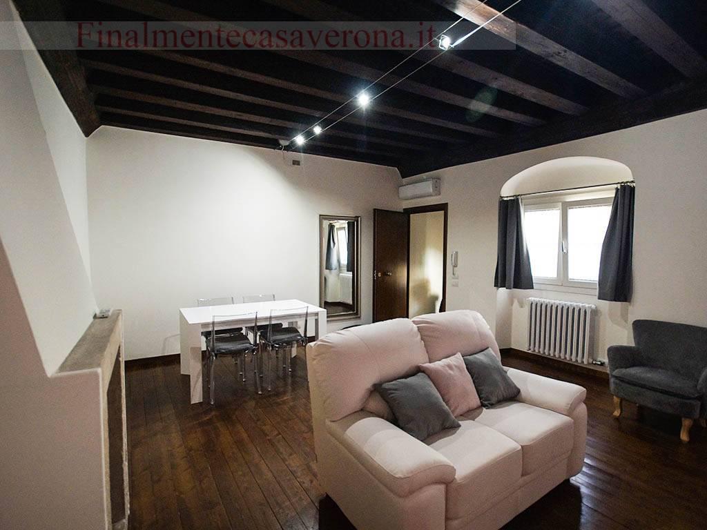 appartamento in affitto a Verona in zona Centro Storico
