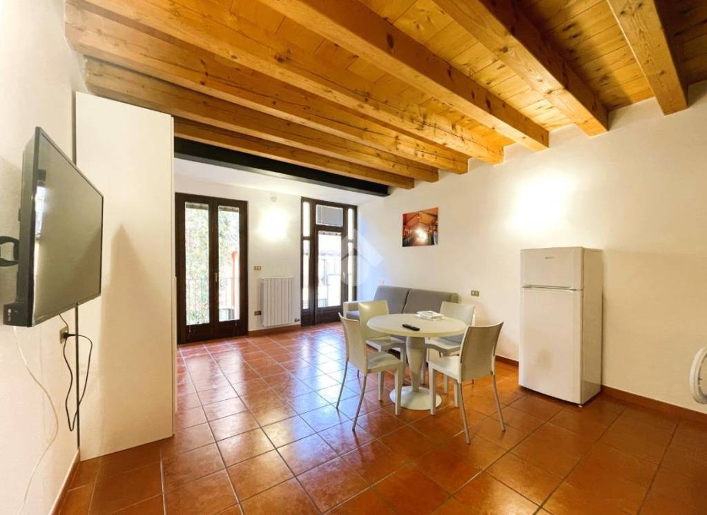 appartamento in affitto a Verona in zona Veronetta
